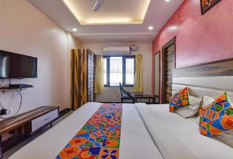 Fabhotel Wind Palace