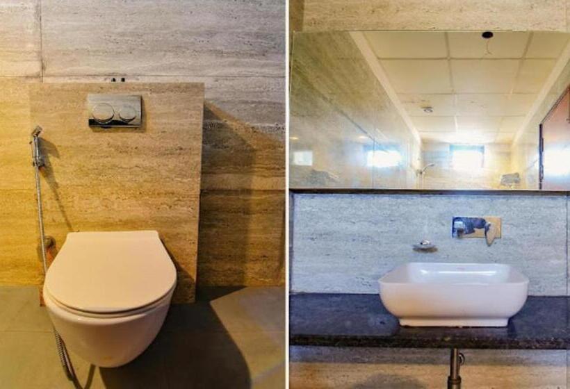 Fabhotel Wind Palace