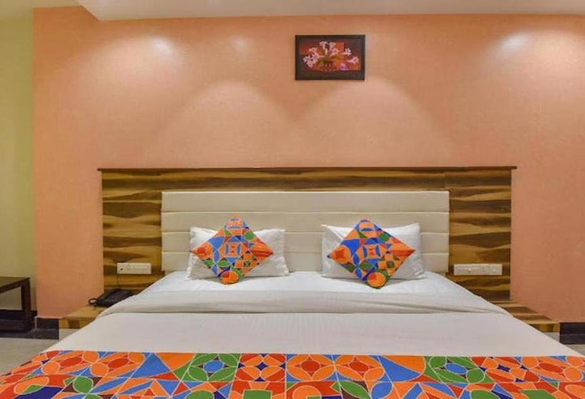 Fabhotel Wind Palace