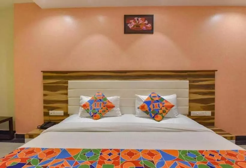 Fabhotel Wind Palace