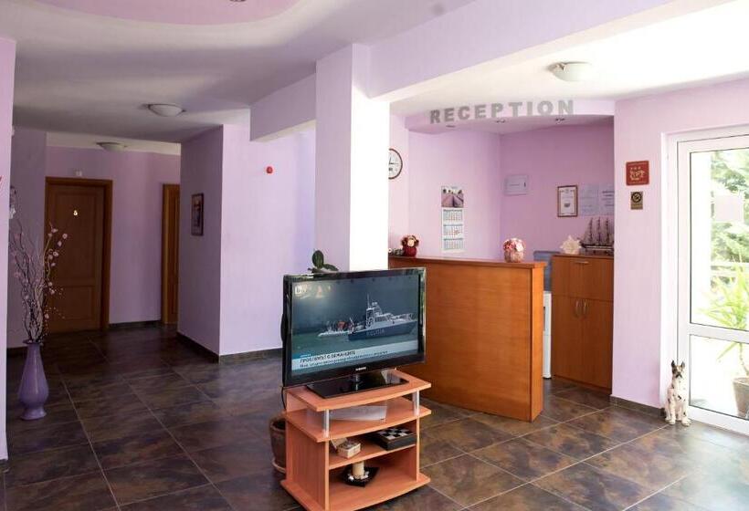 Hotel хотел лагуна