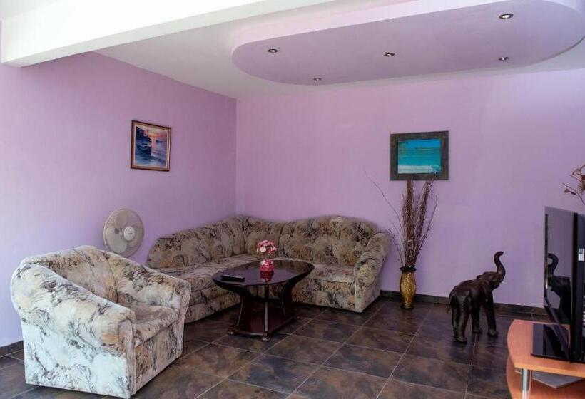 Hotel хотел лагуна