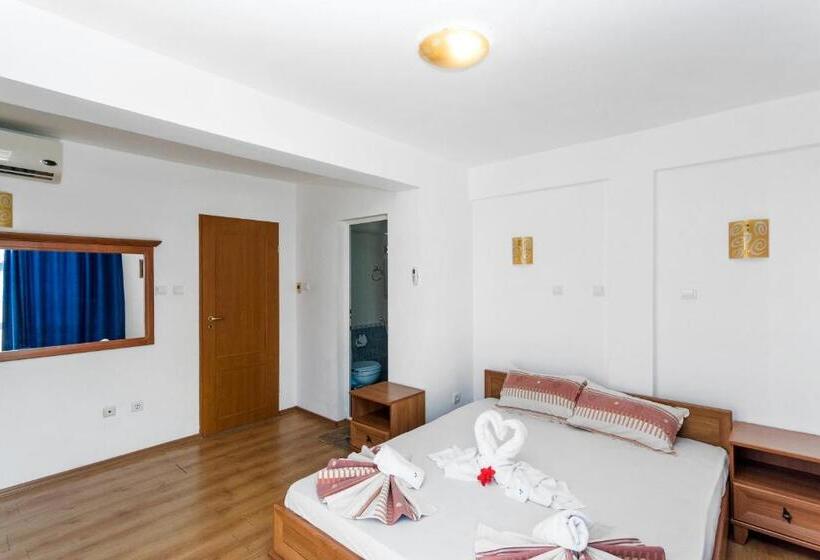 Hotel хотел лагуна