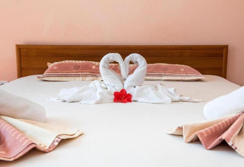 Hotel хотел лагуна