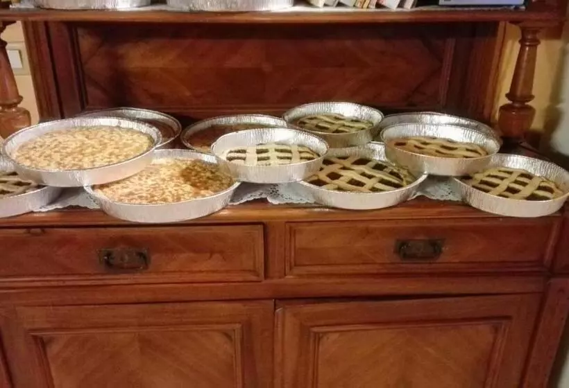 هتل Agriturismo La Strozza