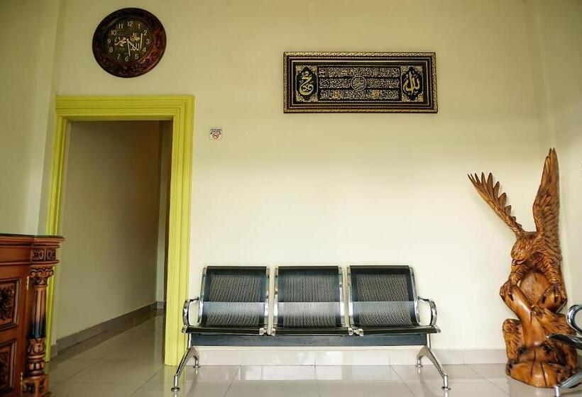 酒店 Oyo 733 Mina Homestay