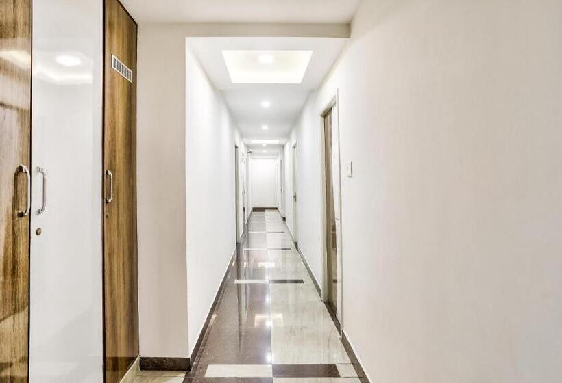 בית מלון כפרי O Nimalan Residency Shenoy Nagar Anna Nagar Near Pvr Cinemas Skywalk