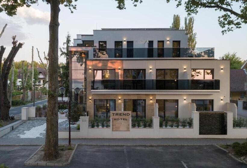 هتل Trend Deluxe Siófok