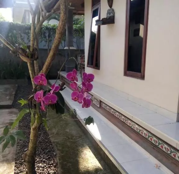 ペンション Intan House