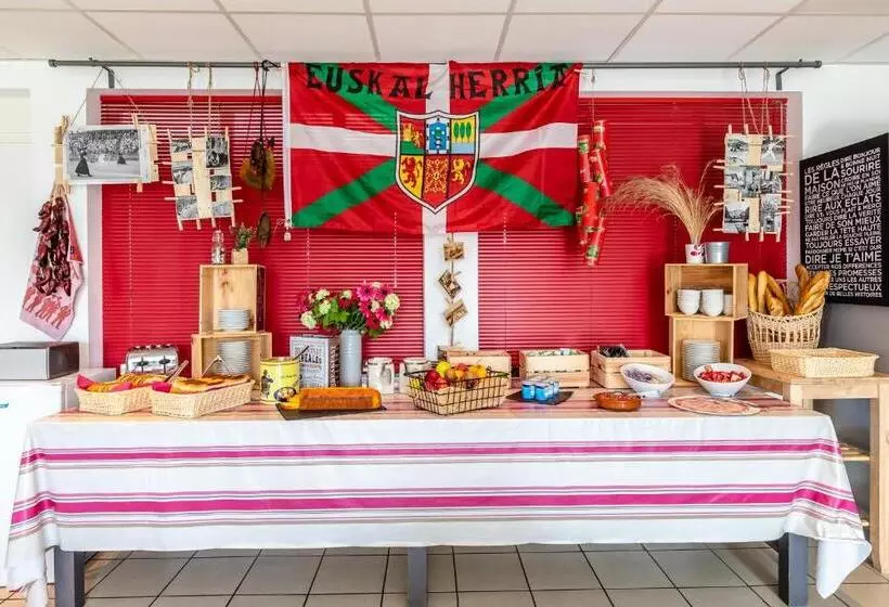ユースホステル Bella Vista Guest Center Pays Basque