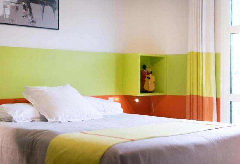 Bed and Breakfast La Villa Blanche   18 Personnes