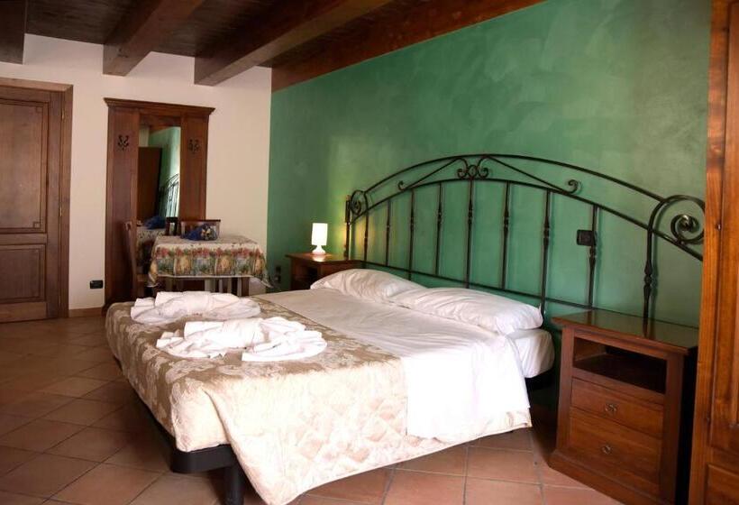 Hotel L Oasi Di Pierino