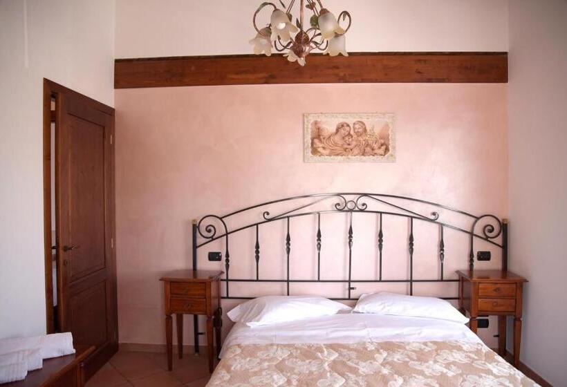 Hotel L Oasi Di Pierino