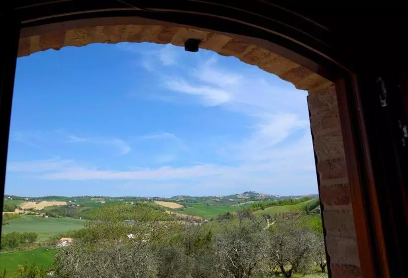 ホテル L Oasi Di Pierino