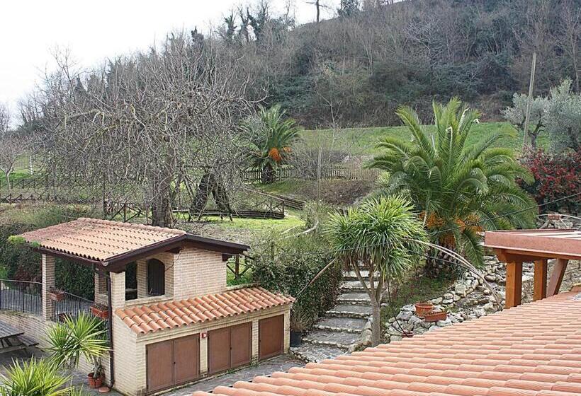 Hotel L Oasi Di Pierino