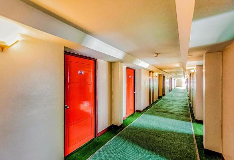 호텔 Oyo 441 Grand Thara