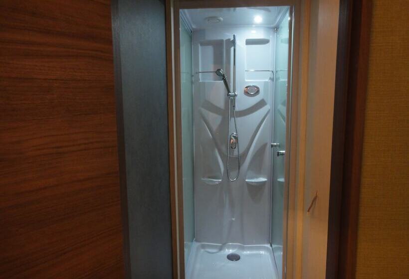 호스텔 Relak Guest House 登別 Station