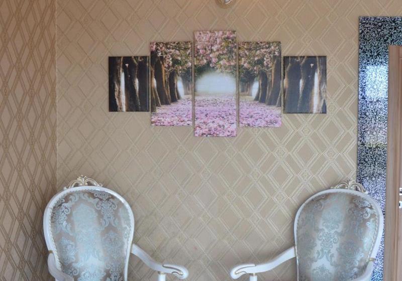 ベッドアンドブレックファースト Rakasta Boutique