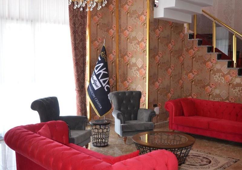 ベッドアンドブレックファースト Rakasta Boutique