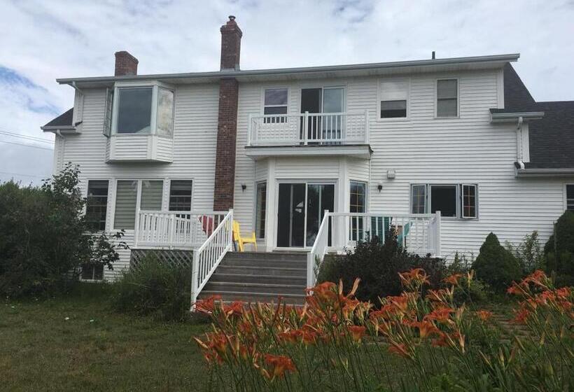 Bed and Breakfast Seaview White House