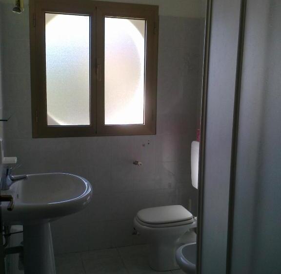 ホテル Albergo Jolanda