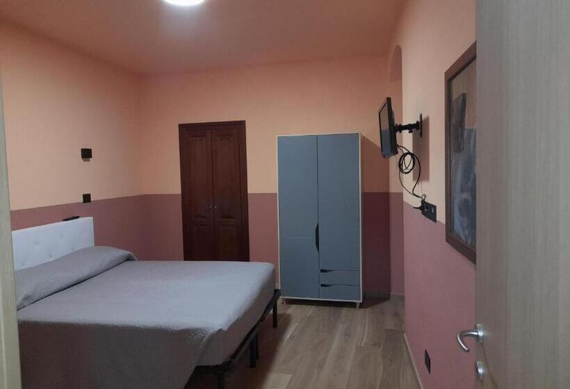 ホテル Albergo Jolanda