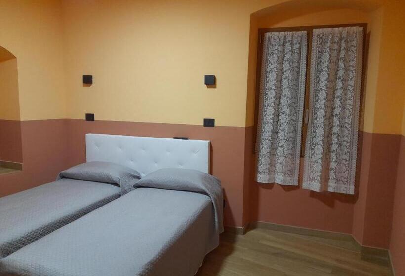 ホテル Albergo Jolanda