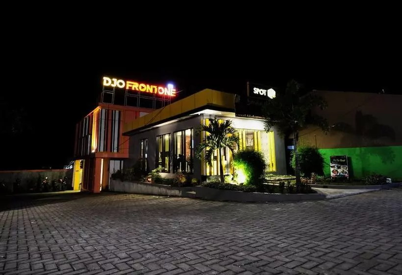 هتل Djo Front One Inn Bengkulu