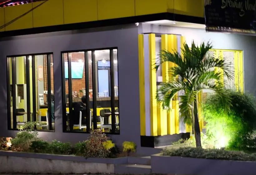 هتل Djo Front One Inn Bengkulu
