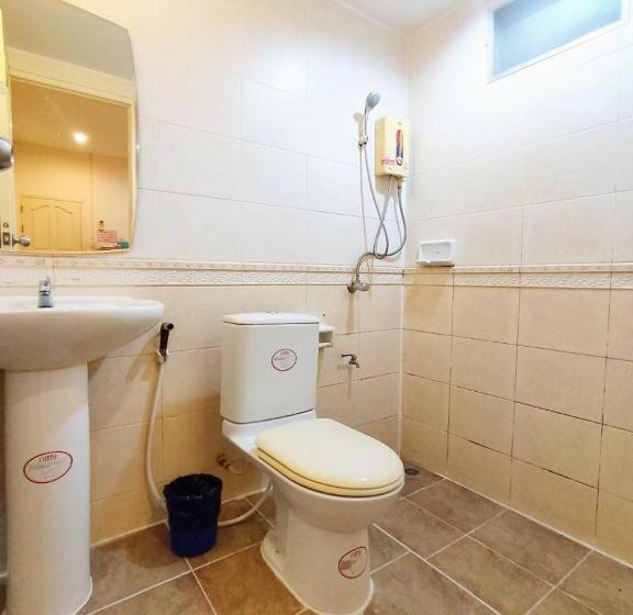 בית מלון כפרי Jaroonwej Bangsaen