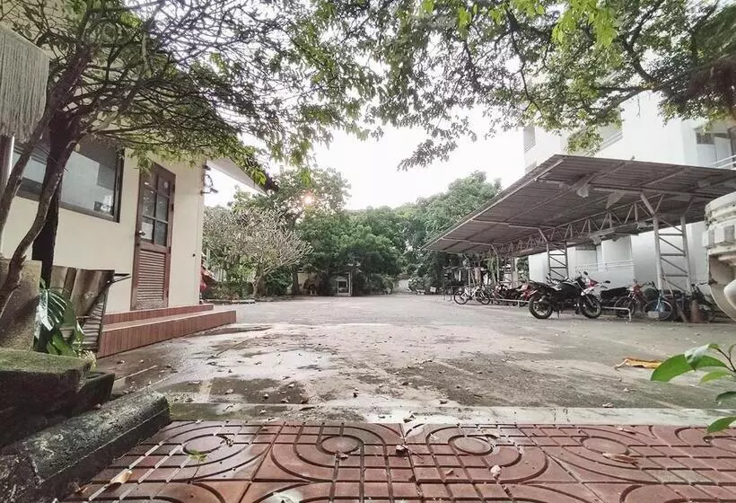 هتل Jaroonwej Bangsaen