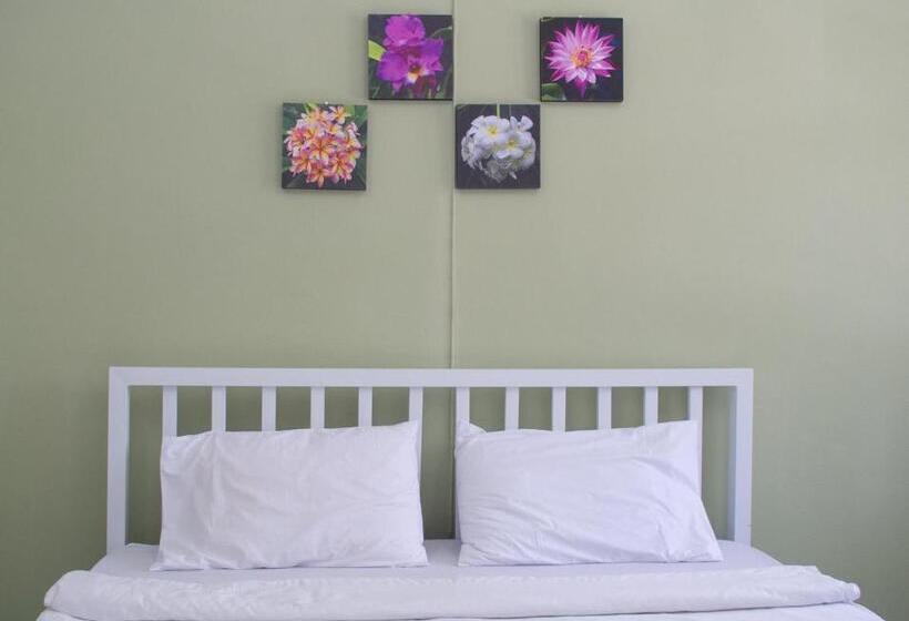 בית מלון כפרי Jaroonwej Bangsaen