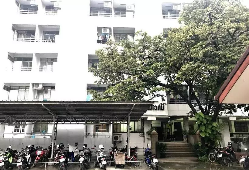 هتل Jaroonwej Bangsaen