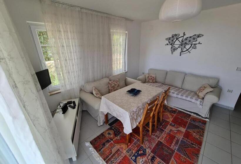 בית מלון כפרי Lale