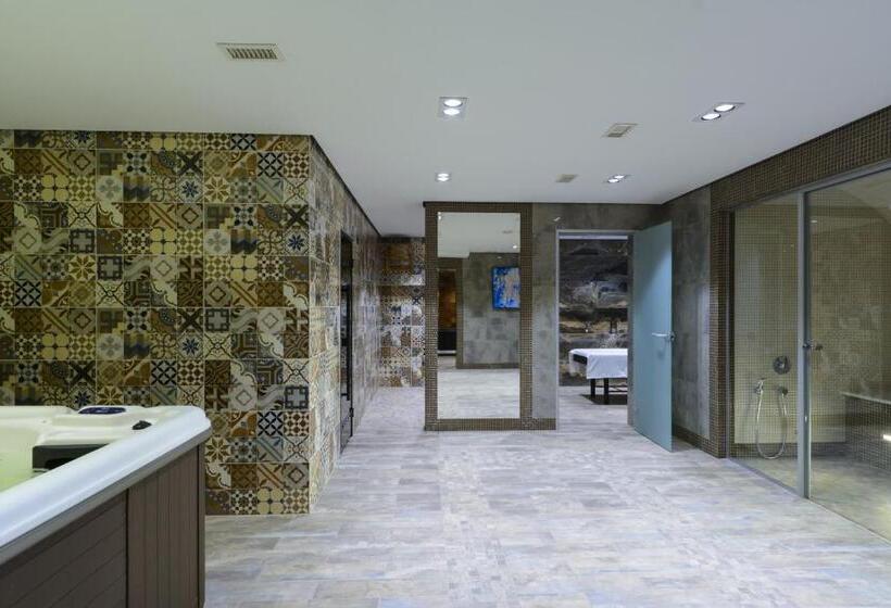 בית מלון כפרי Senator