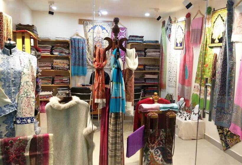 Hotel The Fern Residency, Bodhgaya