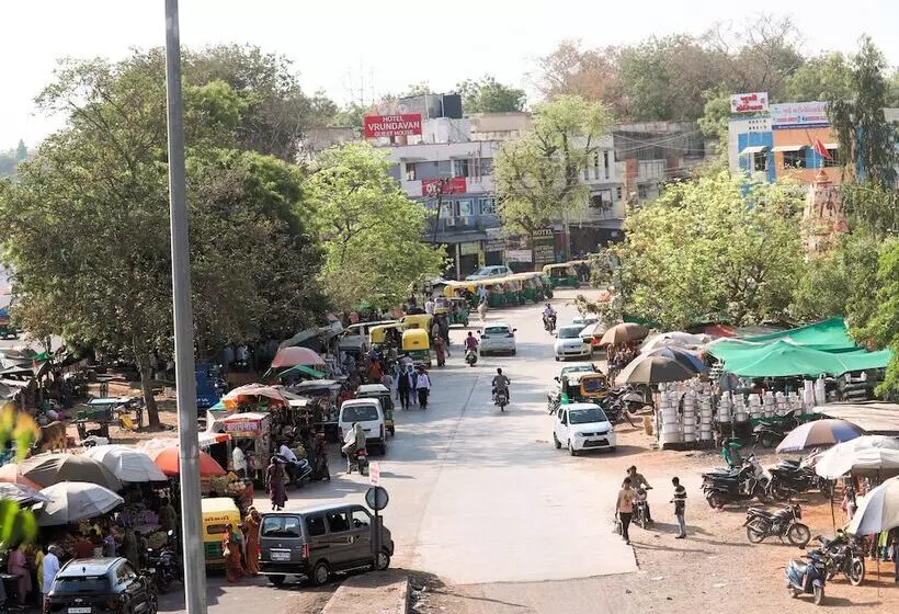 Hotel Vrundavan
