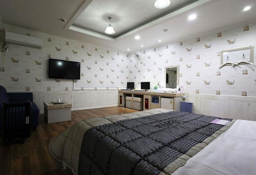 Picasso Motel Daejeon