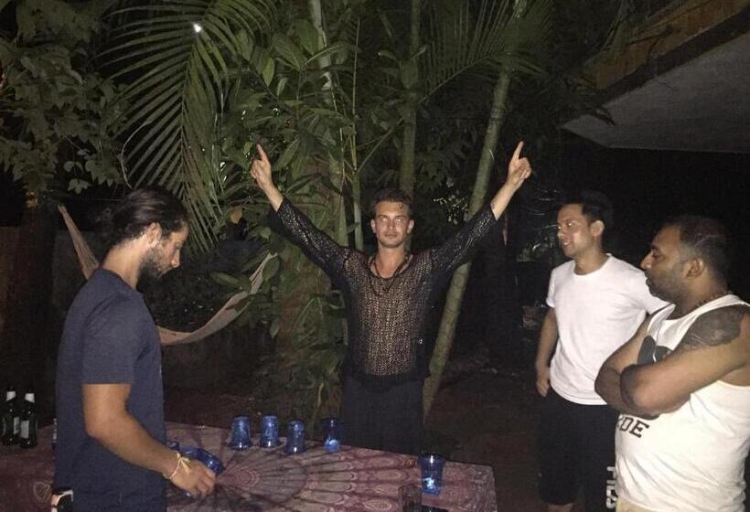 The Peace Hostel   Arambol, Goa