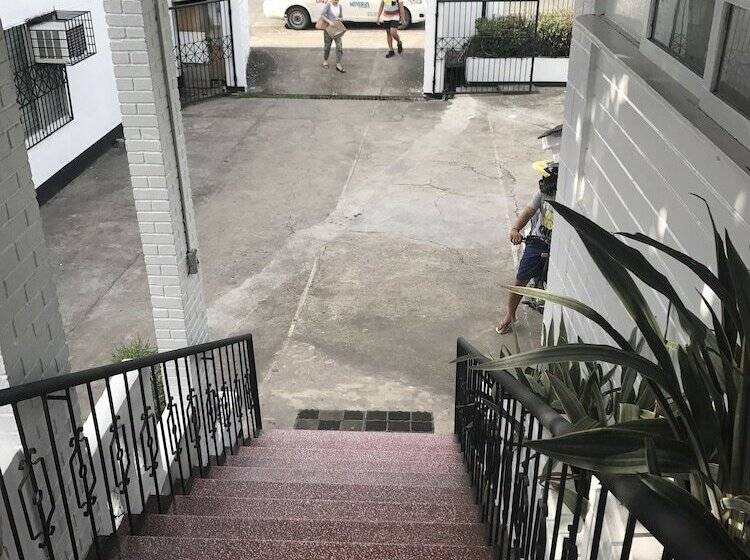 The White B&b Bacolod