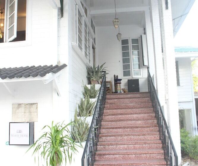 The White B&b Bacolod