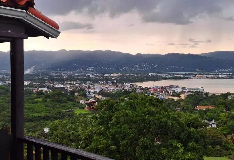 پانسیون City View Retreat Home