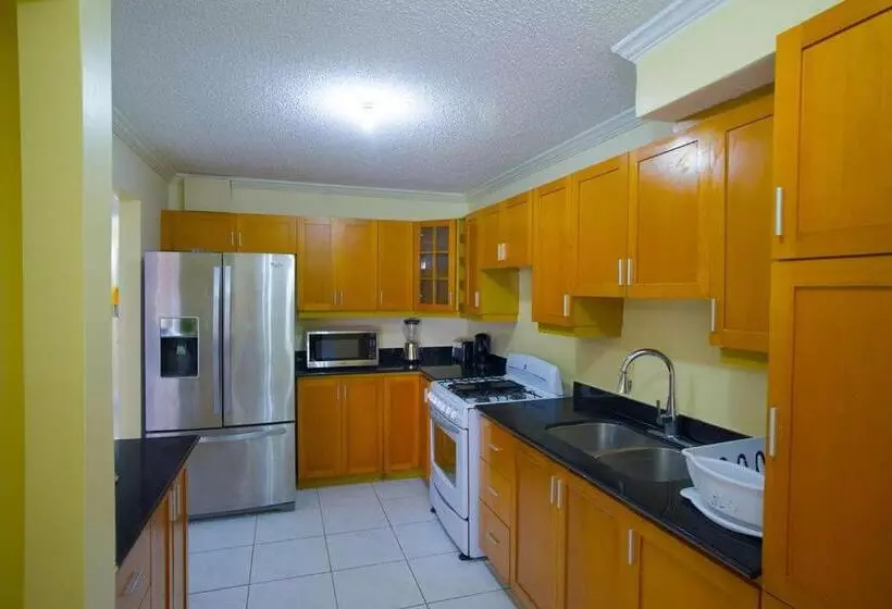 پانسیون City View Retreat Home