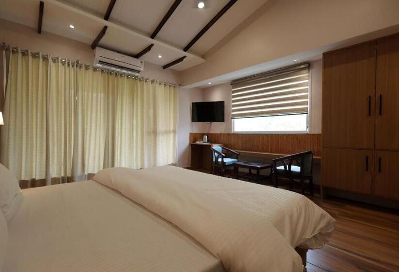 住宿加早餐 Kasauli Hills Glory