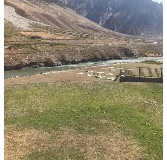 ホテル Emperor Sonmarg