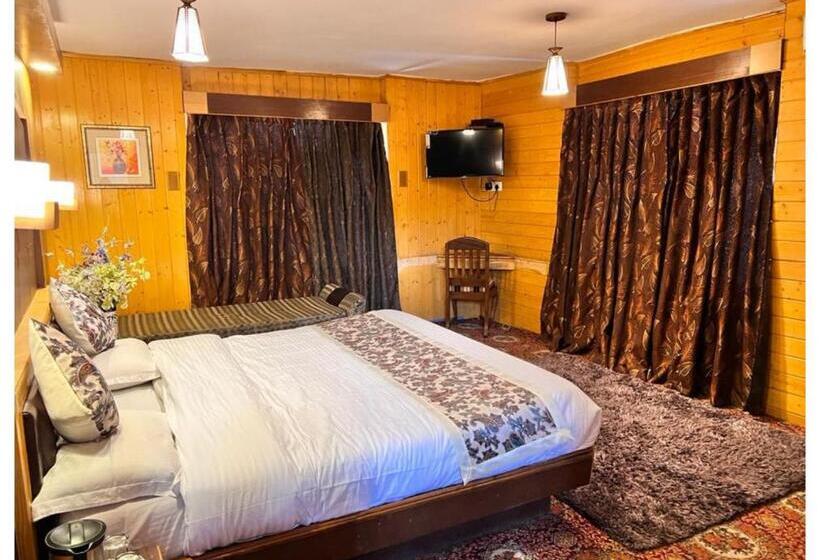 Hotel Emperor Sonmarg