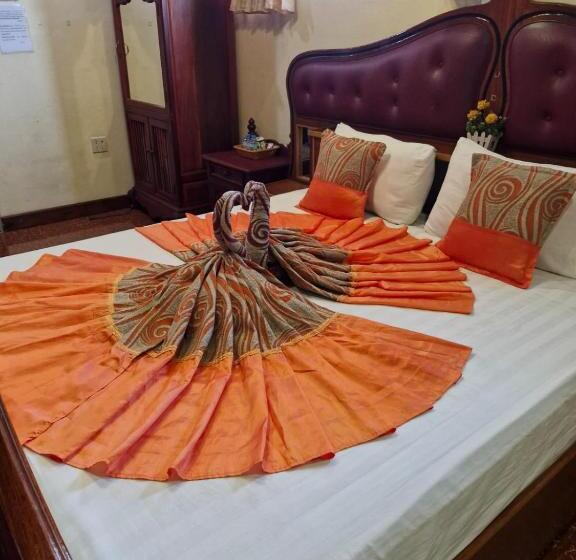 リゾートホテル Wooden House