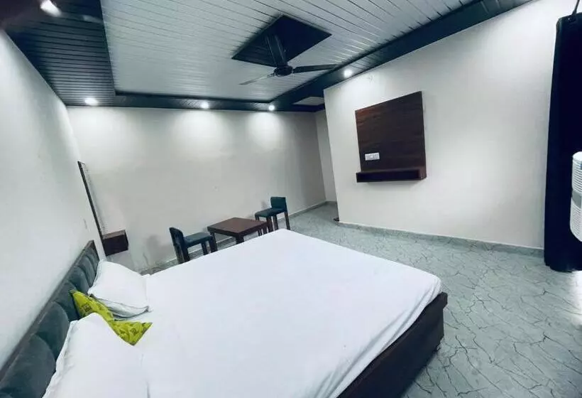 ホテル Goroomgo Ayodhya Dham Guest House Ayodhya