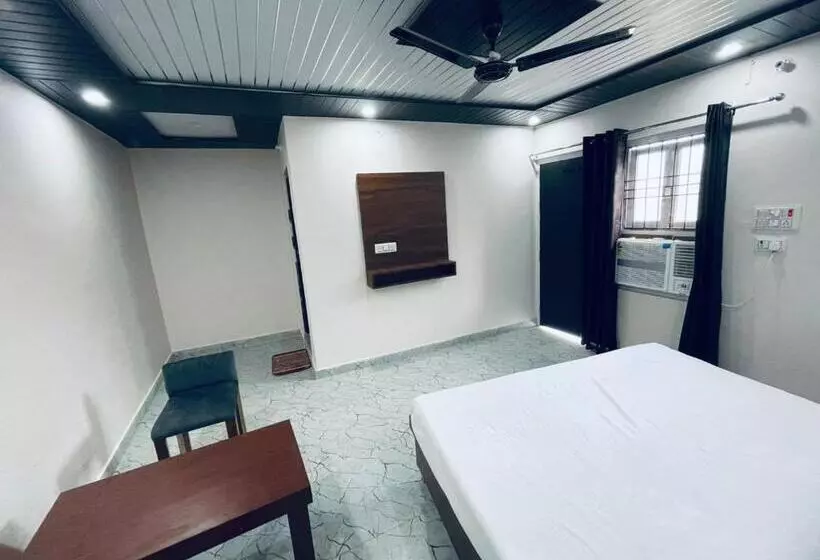 ホテル Goroomgo Ayodhya Dham Guest House Ayodhya