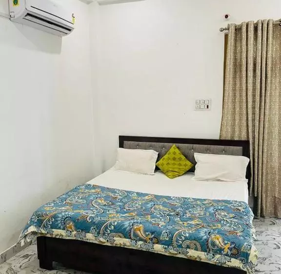 ホテル Goroomgo Ayodhya Dham Guest House Ayodhya